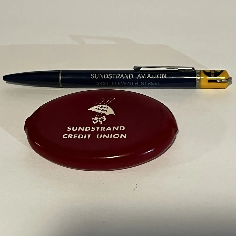Vintage Sundstrand (Rockford, IL) Durolite Pen And Rubber Coin Purse Aerospace